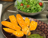 Foto del paso 1 de la receta: Cena saludable! Salmón con eneldo, batata asada con pesto de almendras, hinojo y ensalada de rúcula