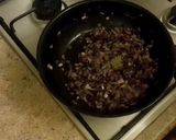 A picture of step 3 of Gregg's style cheese n onion pasties.