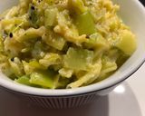 A picture of step 4 of Scrambled Eggs with Leeks.