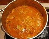Tejfölös gombapaprikás galuskával recept fázis 5 fotója