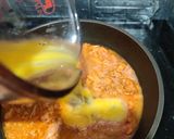 A picture of step 3 of Canned Tuna "Oyakodon".