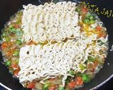 मैजिक ए मसाला मैगी डोसा(Magic E Masala Maggi Dosa recipe in Hindi) रेसिपी चरण 3 फोटो