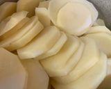 A picture of step 2 of Grilled potatoes.