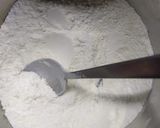 A picture of step 2 of Dora cake.