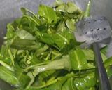 Foto langkah ke 3 dari resep Kangkung kuah kaldu udang.