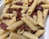 Foto langkah ke 8 dari resep Penne carbonara with smoked beef.