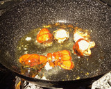 Foto del paso 12 de la receta: Paella de bogavante en fuego de leña