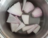 Foto del passaggio 4 della ricetta Agnello scottadito con crema di fave e pecorino