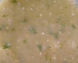 Foto del paso 3 de la receta: Salsa verde encebollada