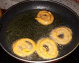 A picture of step 4 of Maida Jalebi.