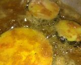 A picture of step 6 of Chana dal rice with begun bhaja.