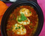 A picture of step 4 of Egg Masala.