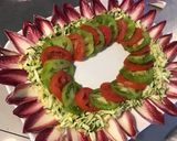 Une image de l'étape 12 de Salade composée multicolore (céleri,tomates,courgette,oignon,radis,concombre,champignons,endives).
