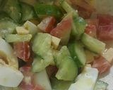 Foto langkah ke 1 dari resep Simple Salad for Lunch.
