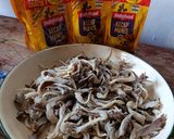 Foto langkah ke 2 dari resep Sate Jamur Tiram Bumbu Kecap.
