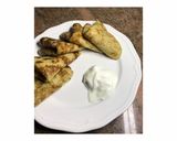 A picture of step 4 of Crepés and ice cream.