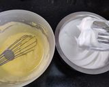 A picture of step 3 of Leopard cheese cake.