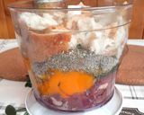 Tejszínes karalábéleves májgaluskával recept fázis 2 fotója