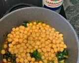 Foto del paso 7 de la receta: Esparragado de garbanzos