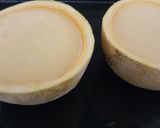 A picture of step 3 of Muskmelon and banana smoothie.
