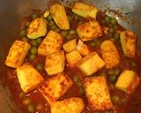 A picture of step 9 of Matar Paneer.