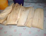 Foto del paso 12 de la receta: Tamales: Rojo, Rajas y Queso