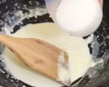 A picture of step 1 of Mava burfi (milk cake).