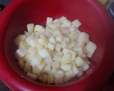 Foto del paso 1 de la receta: Papas aliñadas con atún y palitos de cangrejo