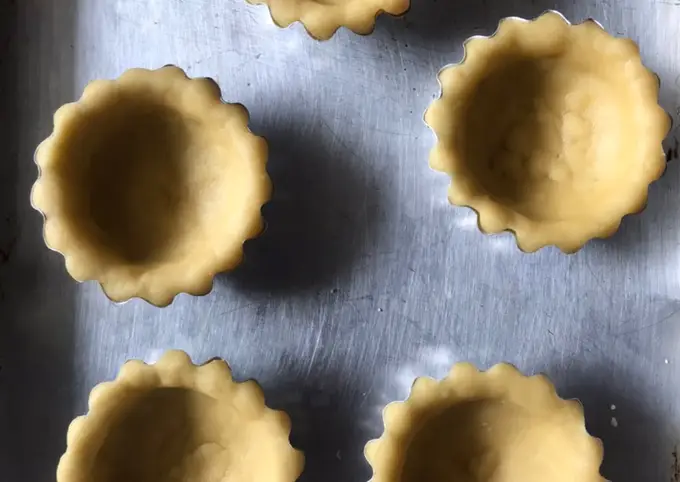 Langkah-langkah untuk membuat Resep Pie Terong Belanda, memanfaatkan sirup buah di rumah