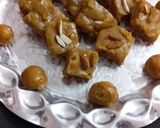 सोंठ वाला गुड़ (Sonth wala gur recipe in Hindi) रेसिपी चरण 3 फोटो