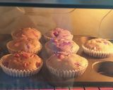 Foto del paso 2 de la receta: Muffins con Mermelada de Frutillas / Cupcakes