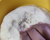 A picture of step 5 of Rawa sooji Bhature.