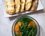 Foto langkah ke 5 dari resep Sayur Bening dan Tempe Goreng Tepung.