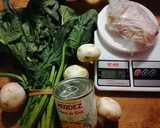 Foto del paso 1 de la receta: Ensalada de espinacas con tocino