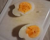 Foto del passaggio 2 della ricetta Uova Ripiene Keto al Tonno e Alici 🥚🐠🐟