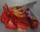 Foto langkah ke 1 dari resep 41 - Sambal Tomat Pecel Ayam.