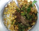 A picture of step 2 of Boondi Raita.