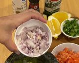 รูปขั้นตอนการทำที่ 3 ของ กุ้งคาจันกับกัวคามัวเอ (Cajun Shrimp with Guacamole)