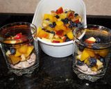 Foto del paso 2 de la receta: Copa de merenguitos con frutas