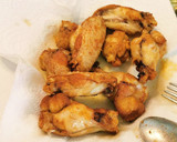 Foto del paso 2 de la receta: Alitas de Pollo estilo Cervecería Thais