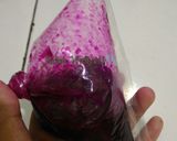 Foto langkah ke 2 dari resep Agar-agar buah naga.
