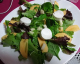 Foto del paso 1 de la receta: Ensalada de caqui y queso de rulo