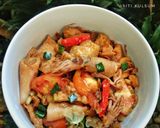 Foto langkah ke 3 dari resep Tumis cumi dan Kulit tahu.