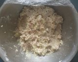A picture of step 5 of Bacon Bubble and Squeak Cakes.