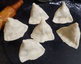 A picture of step 8 of Potato samosa.