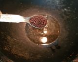 A picture of step 1 of Brinjal Drumstick Stir fry.