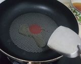 รูปขั้นตอนการทำที่ 1 ของ ข้าวคลุกน้ำพริกกะปิห่อไข่🍛🌮