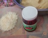 Foto langkah ke 4 dari resep Thumbprint strawberry jam cake.