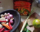 Foto langkah ke 1 dari resep Tomyam seafood.