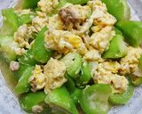 รูปขั้นตอนการทำที่ 5 ของ บวบผัดไข่ใส่หมูสับ